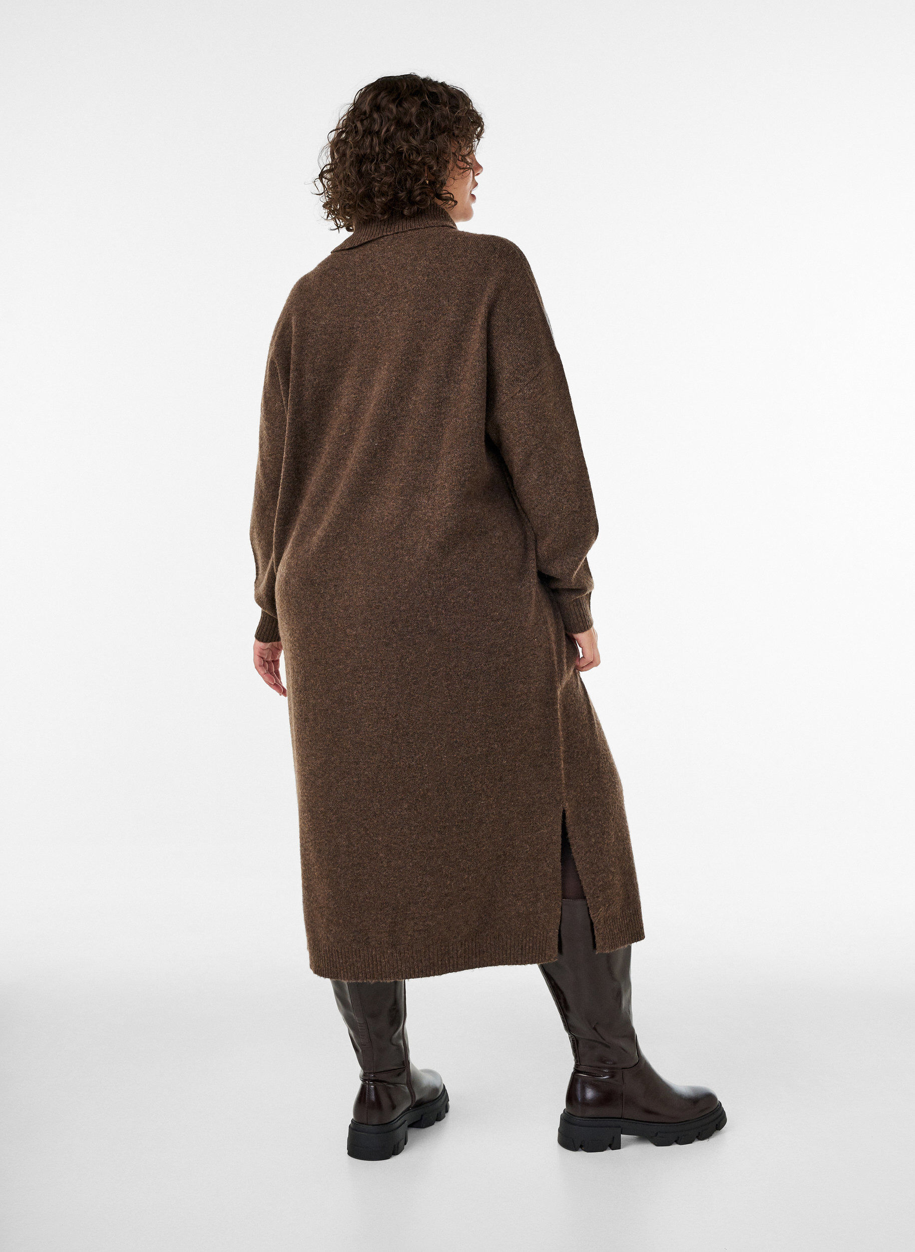 ZizziStrikkjole med rullekrave og slidser, Brun, Model image number 1