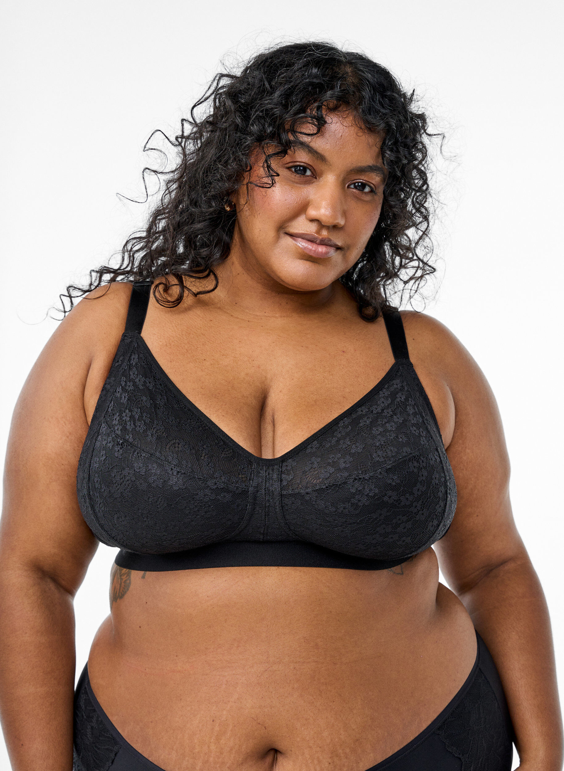 B&oslash;jlefri bh med blonder, Sort, Model