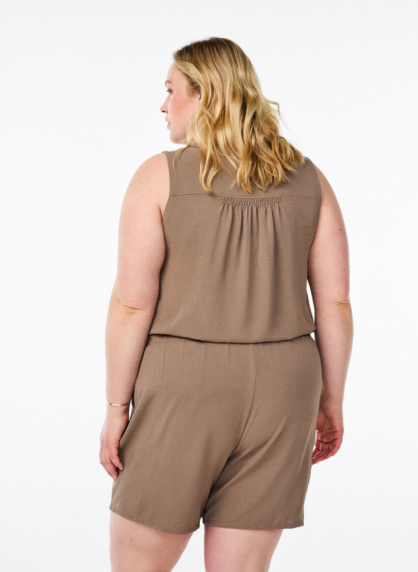 Shorts med lommer og elastik i taljen, Brun, Model image number 2