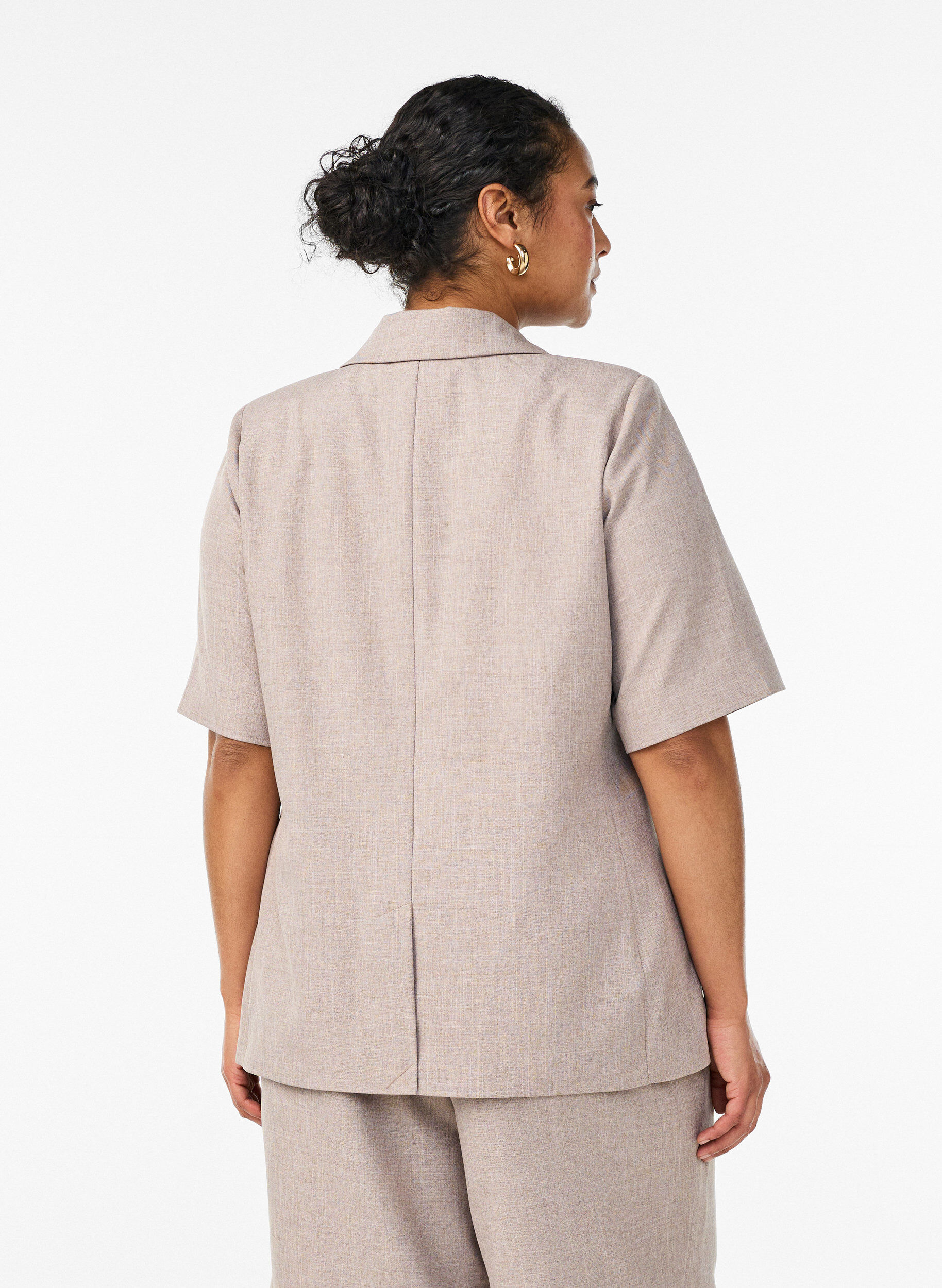Zizzi Blazer med korte &aelig;rmer og reverskrave, Brun, Model image number 2