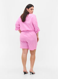 Løse shorts i bomuldsmix med hør, Begonia Pink, Model
