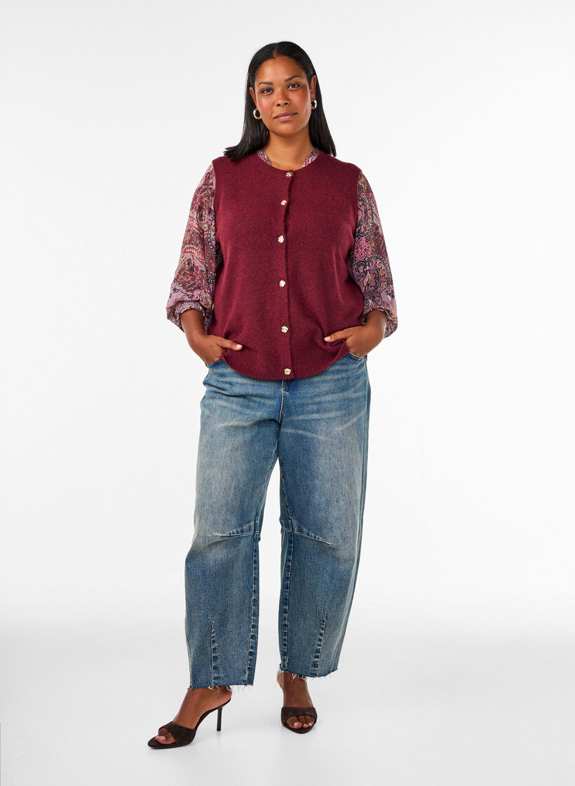 Strikket vest med dekorative knapper, M&oslash;rk Bordeaux, Model image number 1