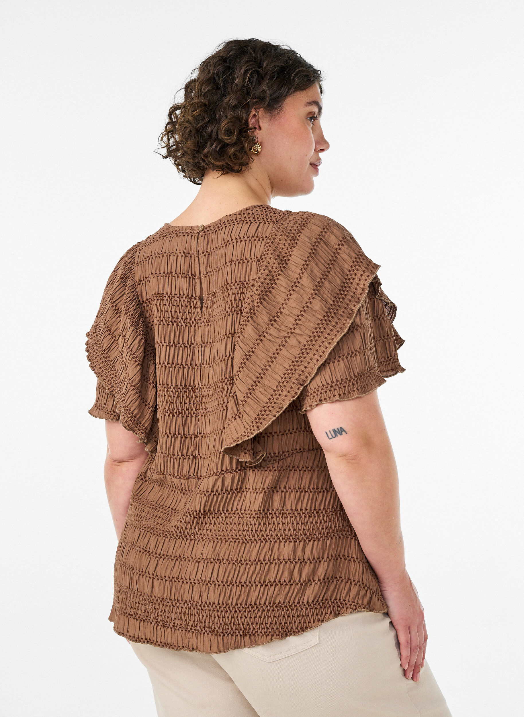 ZizziBluse med smock-struktur og fl&aelig;se&aelig;rmer, Brun, Model image number 2