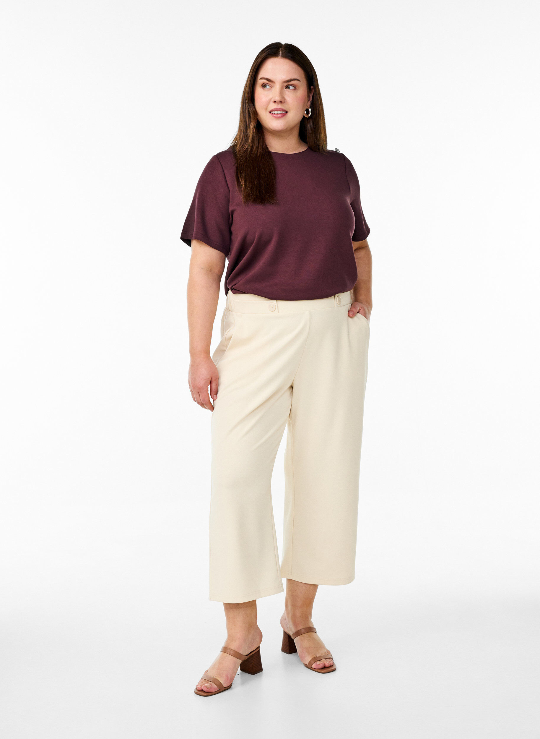Zizzi7/8 bukser med l&oslash;s pasform, Beige, Model image number 0