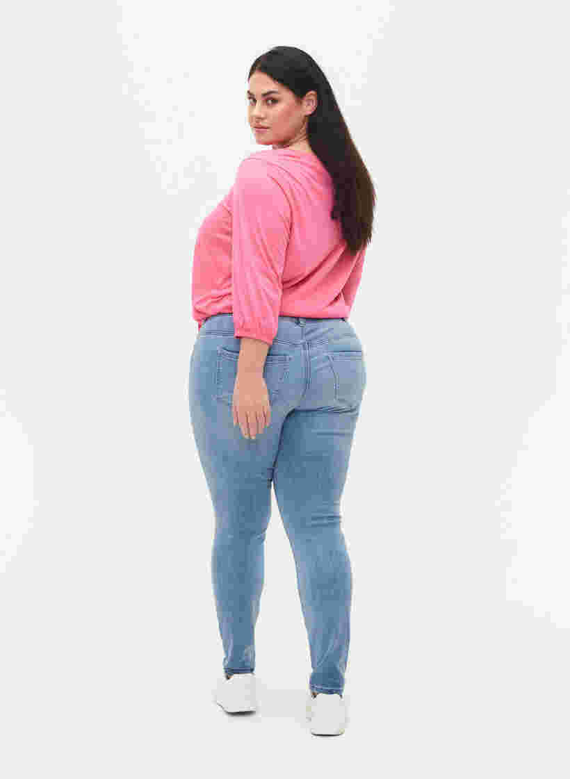 Ekstra slim Sanna jeans med broderidetalje, Light blue, Model image number 1