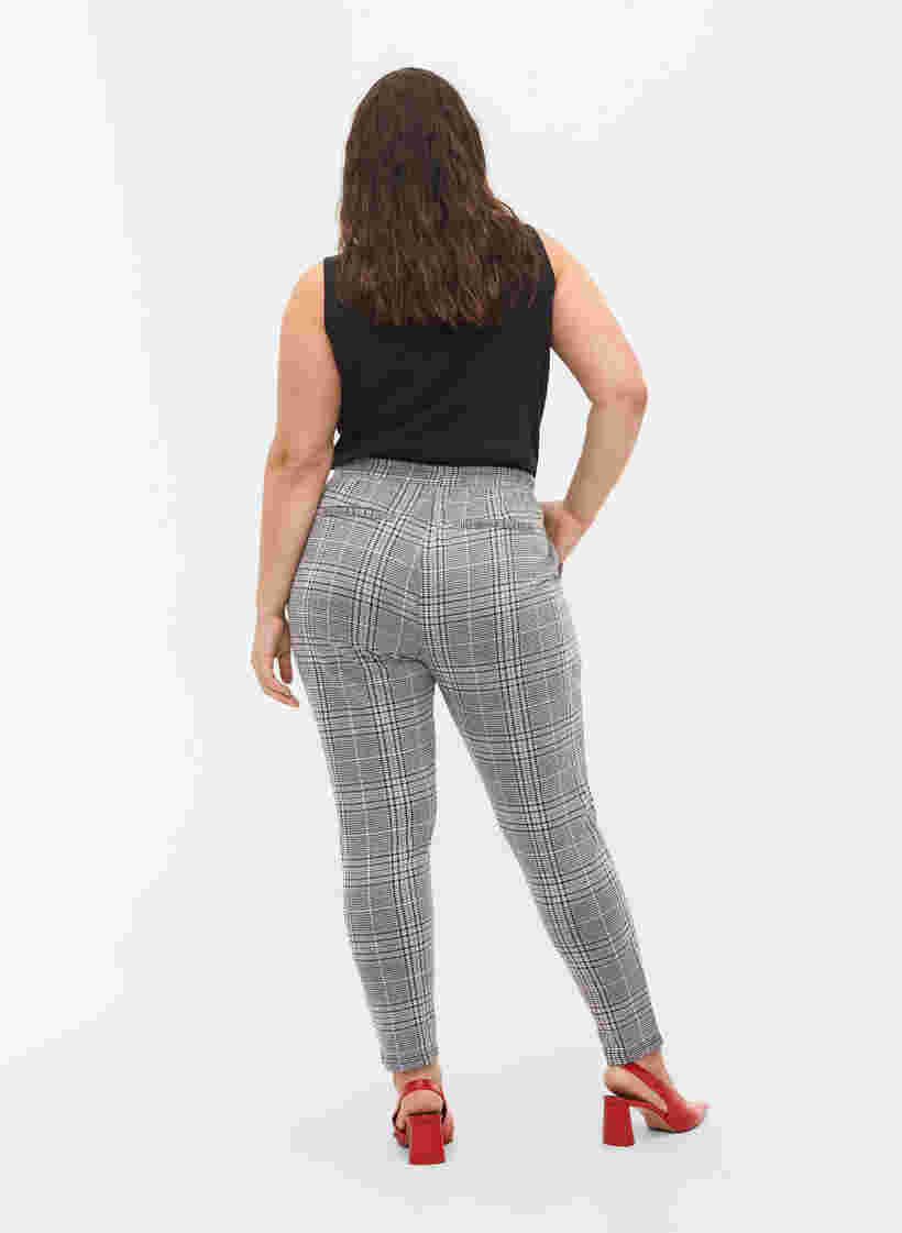Cropped Maddison bukser med ternet mønster, Black Check, Model image number 1
