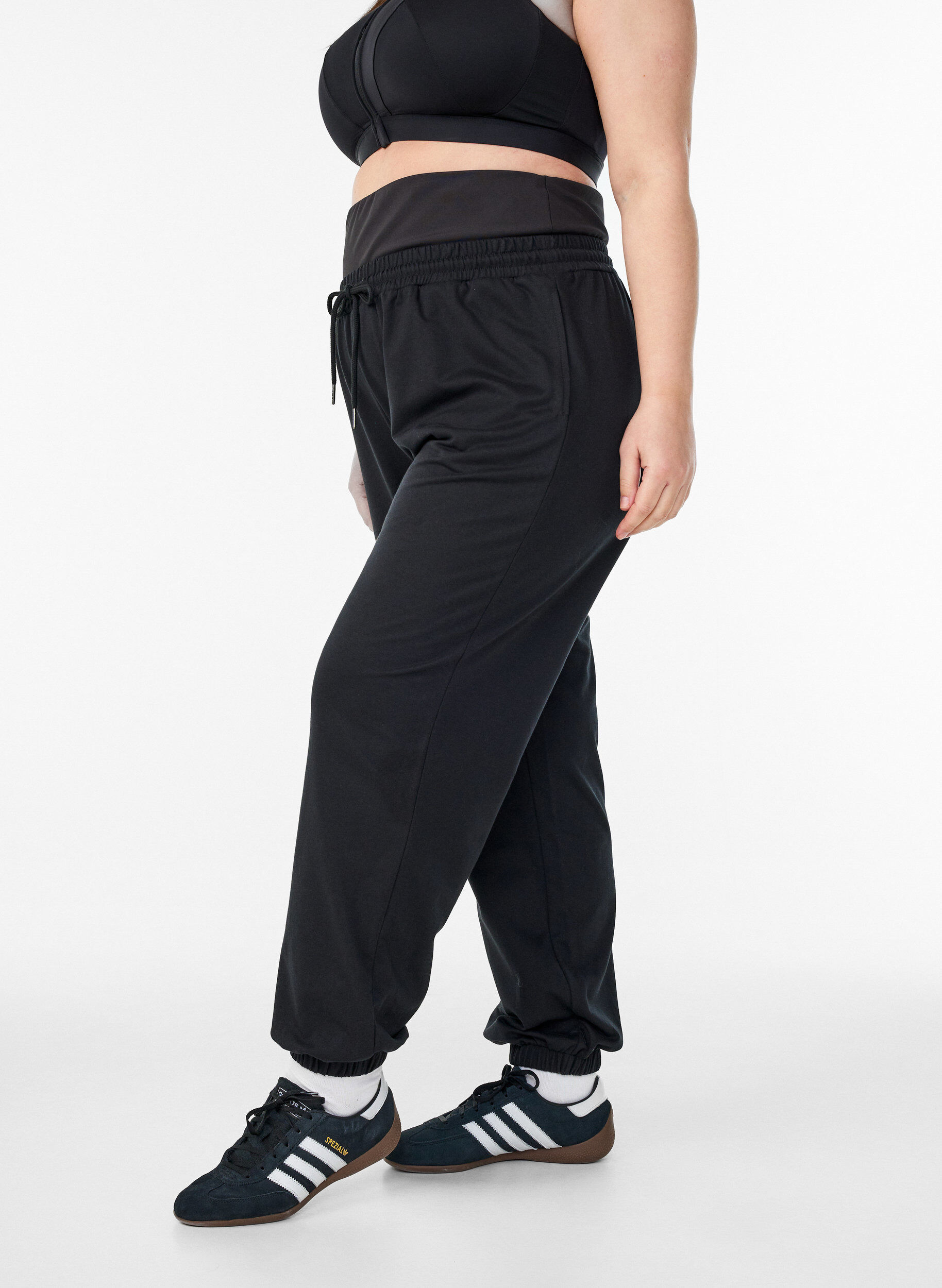 Sweatpants med bred taljelinning, Sort, Model