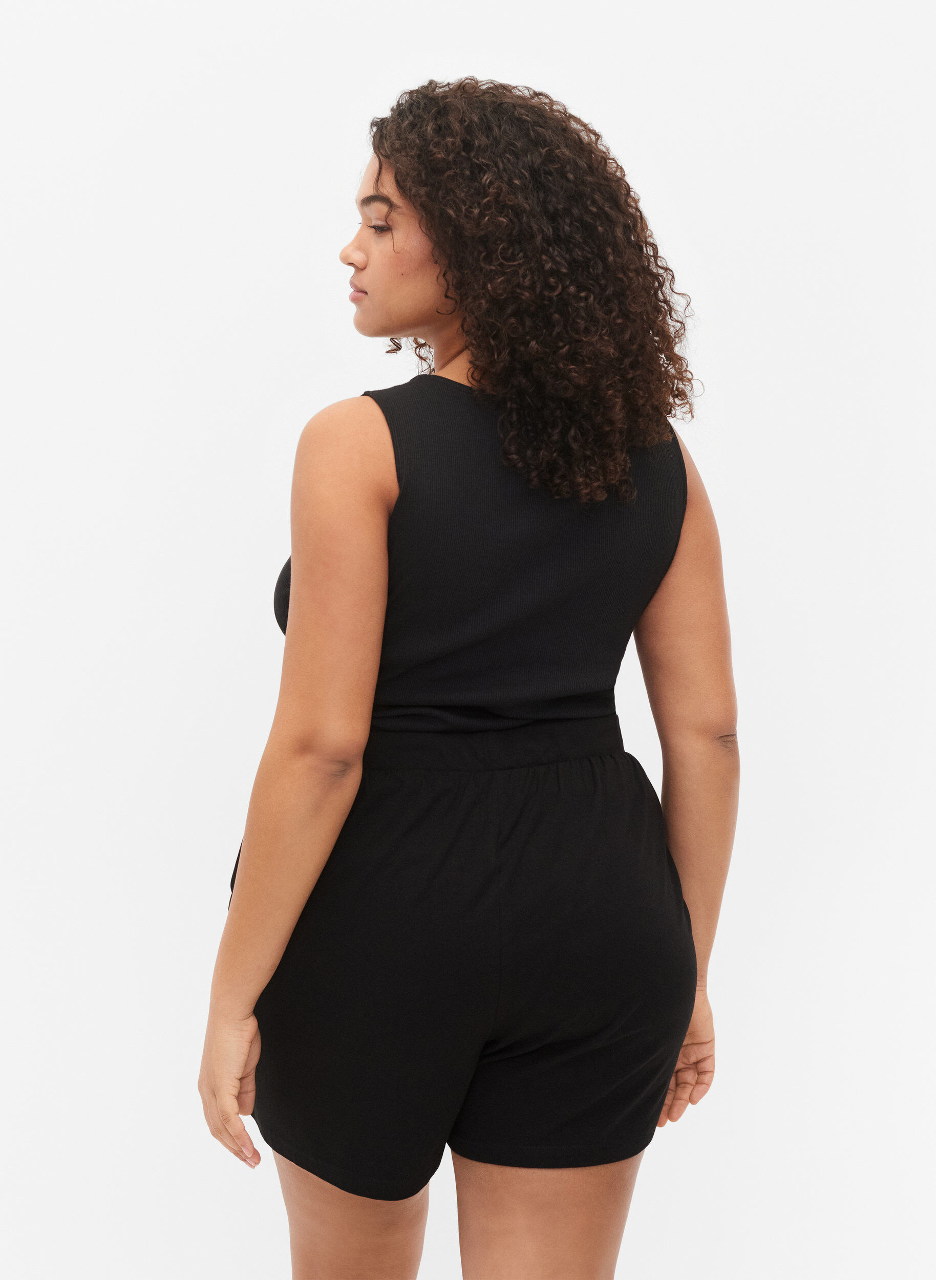 Zizzi L&oslash;se natshorts i bomuldsmix, Sort, Model image number 2