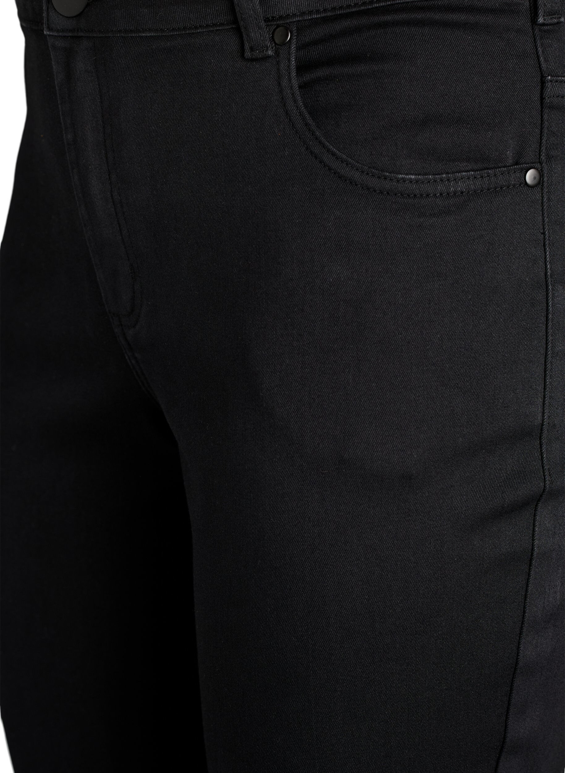 ZizziSlim fit Emily jeans med regul&aelig;r talje, Sort, Packshot image number 2