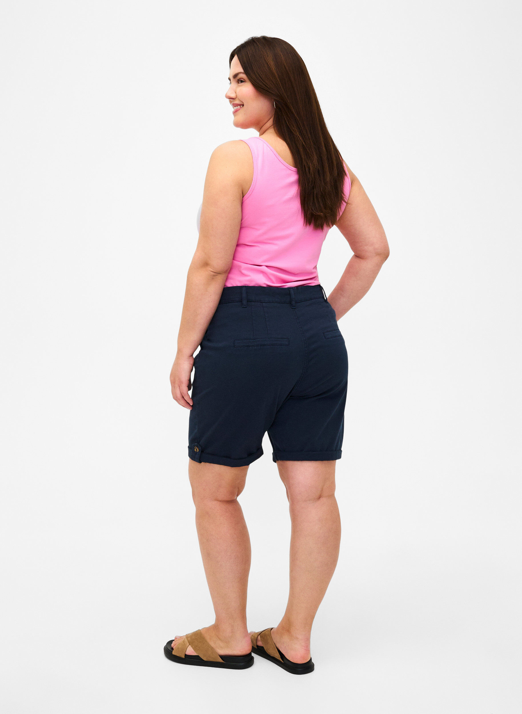 Zizzi Chino shorts med lommer, Navy Blazer, Model image number 1