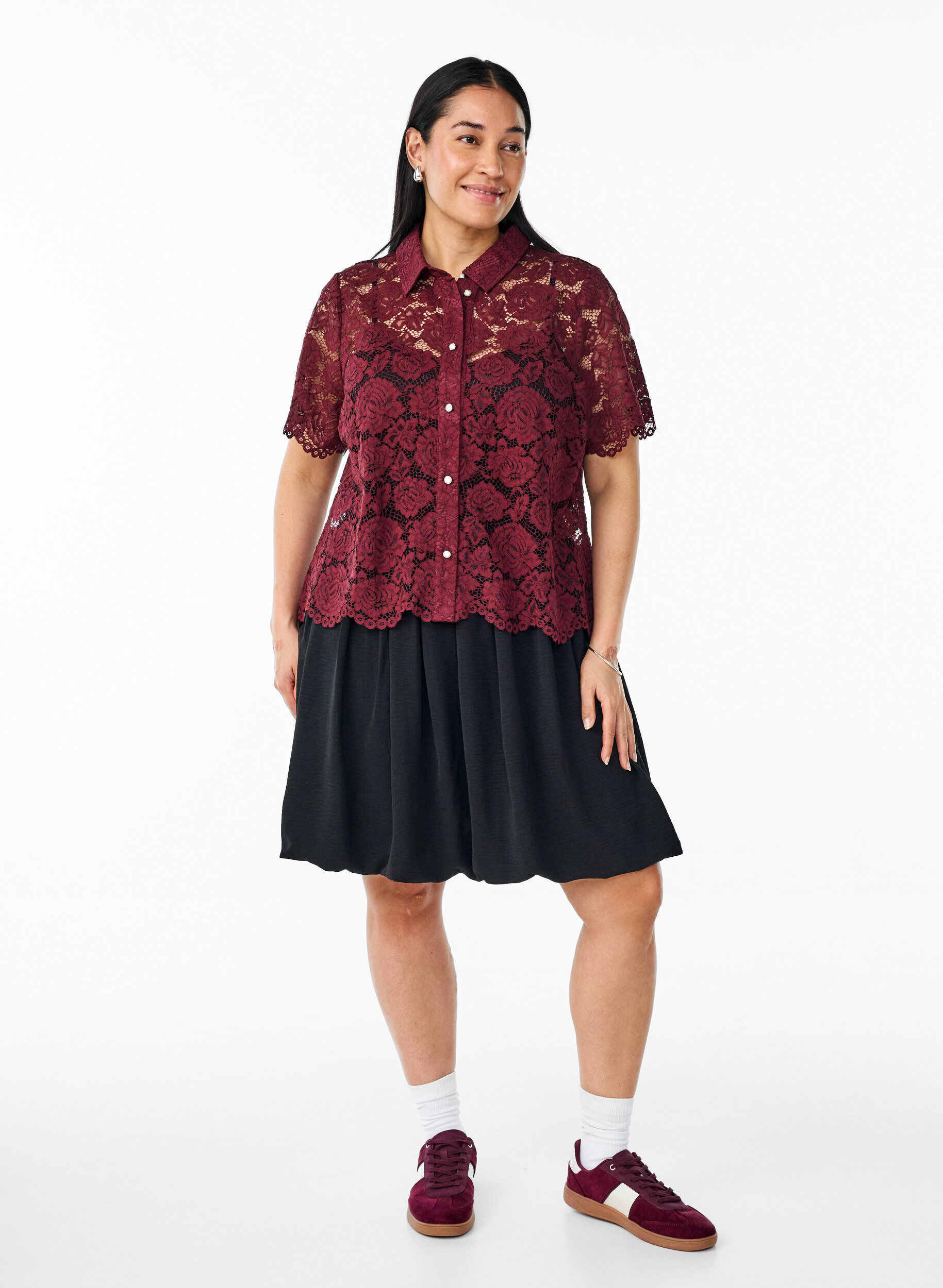 Zizzi Kort ballonnederdel med elastisk linning, Sort, Model image number 1