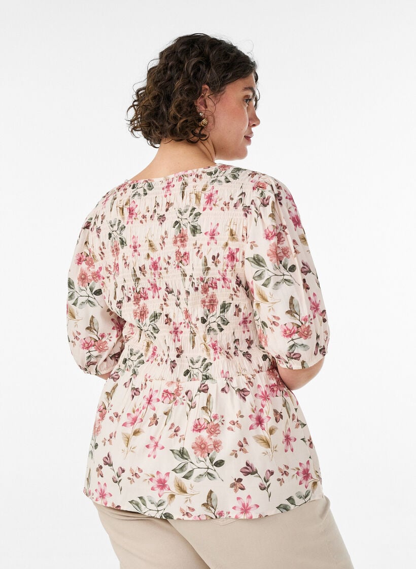 Bluse i viskose med smock og peplum-effekt, Vanilla, Model image number 2