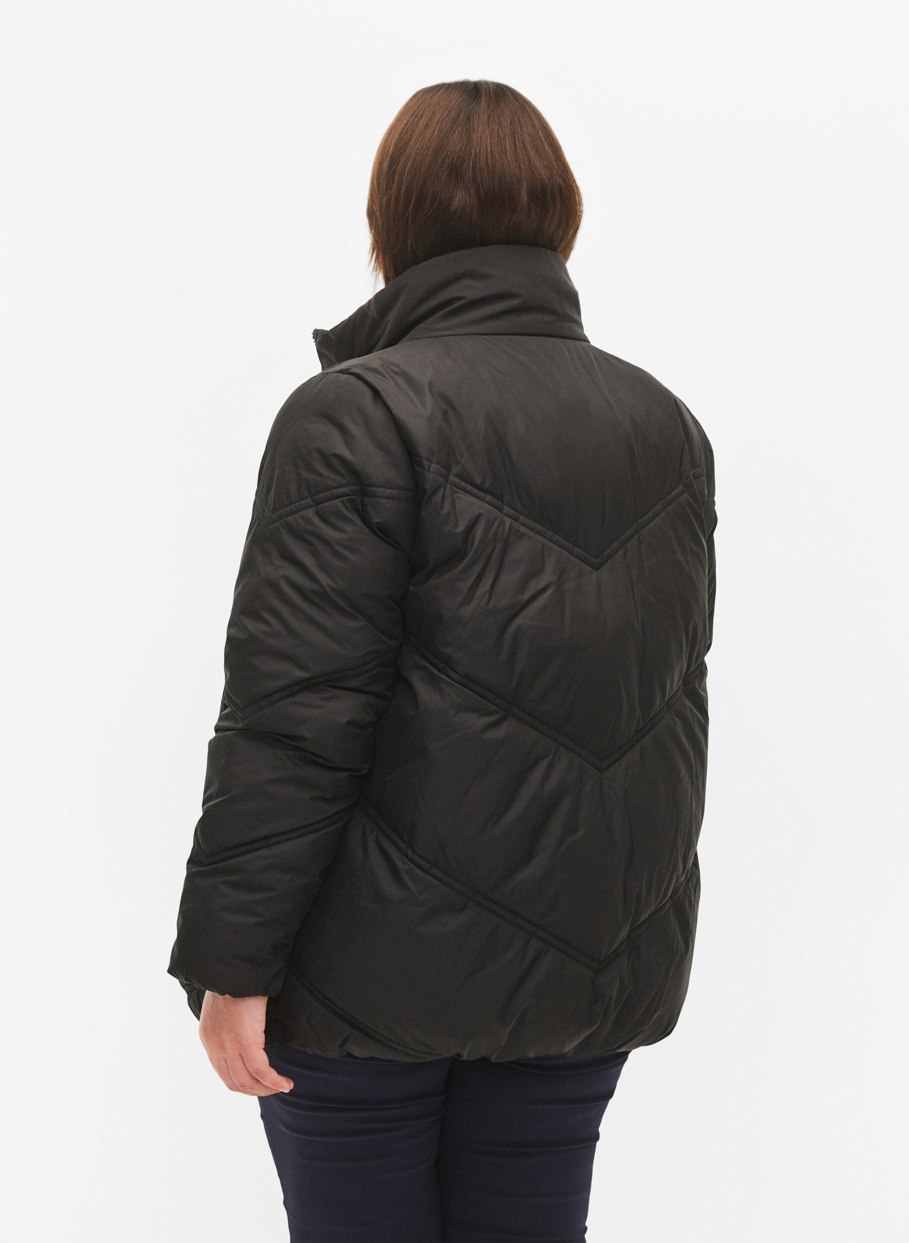 Zizzi Kort puffer vinterjakke med lommer, Black, Model image number 1