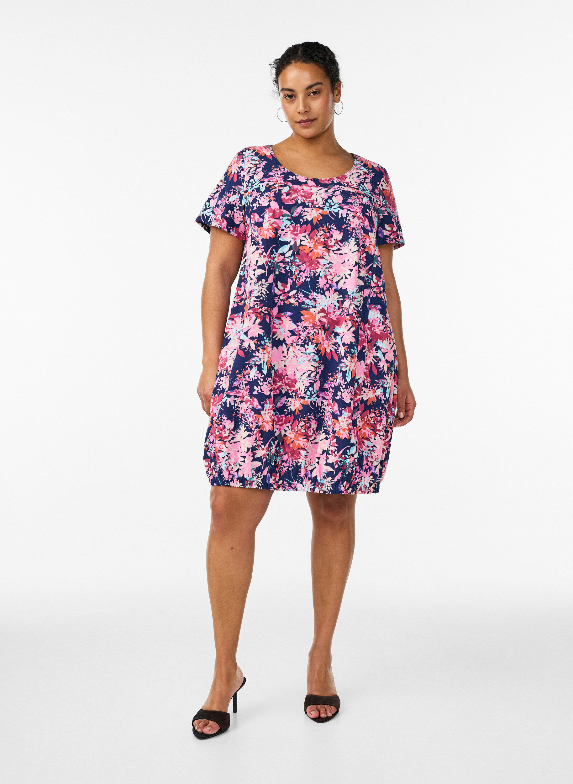 Zizzi Kort&aelig;rmet bomuldskjole med print, Bl&aring;, Model image number 1