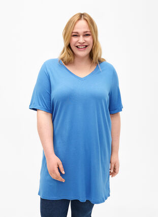 Ensfarvet oversize t-shirt med v-hals, Marina, Model image number 0