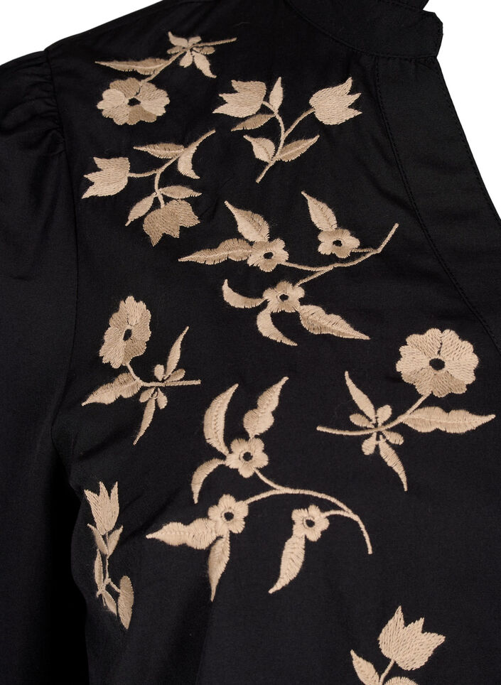 Skjortebluse med broderede blomster og 3/4 ærmer, Black W. Beige Emb. , Packshot image number 3