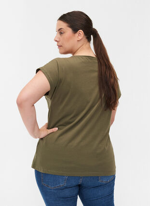 T-shirt med brystlomme i økologisk bomuld, Ivy Green, Model image number 1