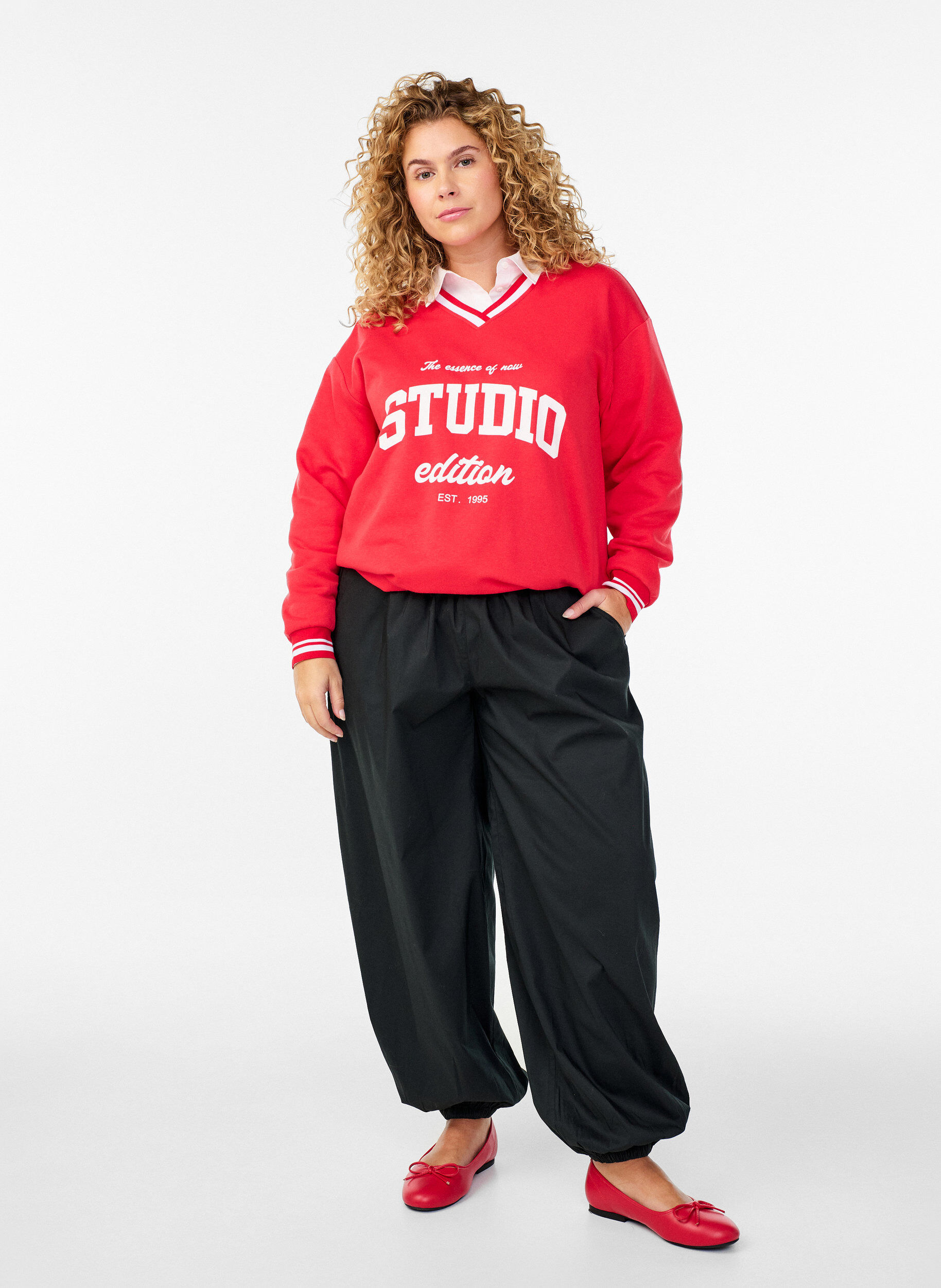 ZizziBallonbukser med lommer og elastisk linning, Sort, Model image number 1