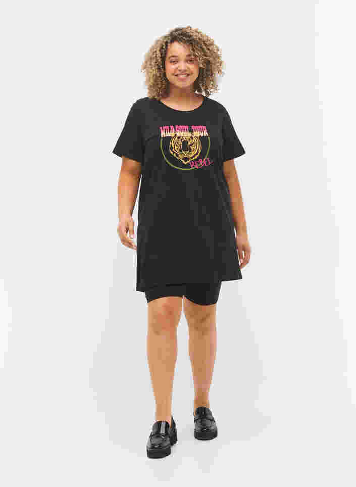 Lang bomulds t-shirt med korte ærmer, Black Tiger, Model image number 2