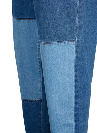 Mille mom fit jeans med colorblock og høj talje, Light Blue Denim, Packshot image number 3
