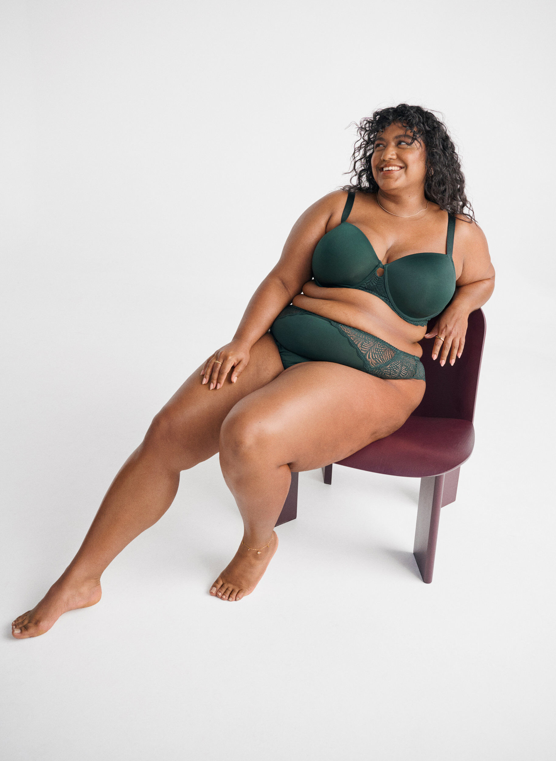 Zizzi Mikrofiber g-streng med blondedetaljer, Gr&oslash;n, Image image number 0