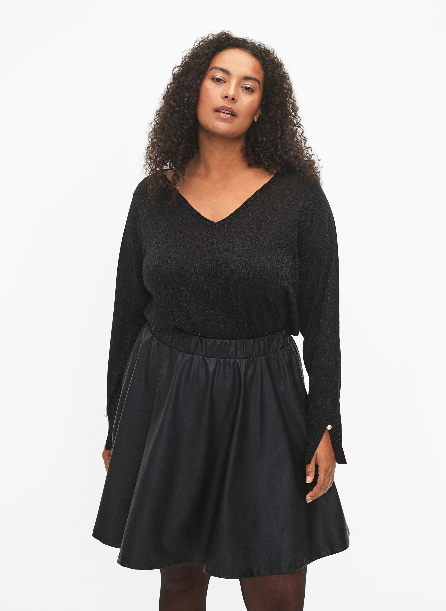 Zizzi Viskose strikbluse med glimmer, Black w. DTM Lurex, Model image number 0