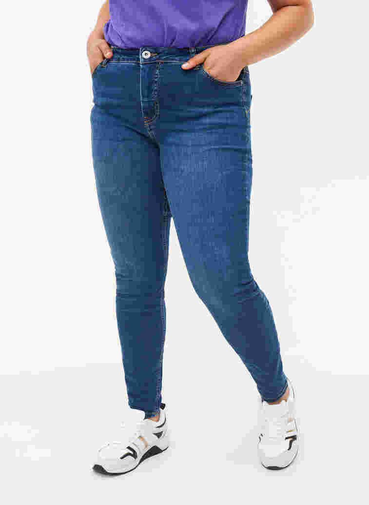 Højtaljede Amy jeans med push up, Blue denim, Model image number 2