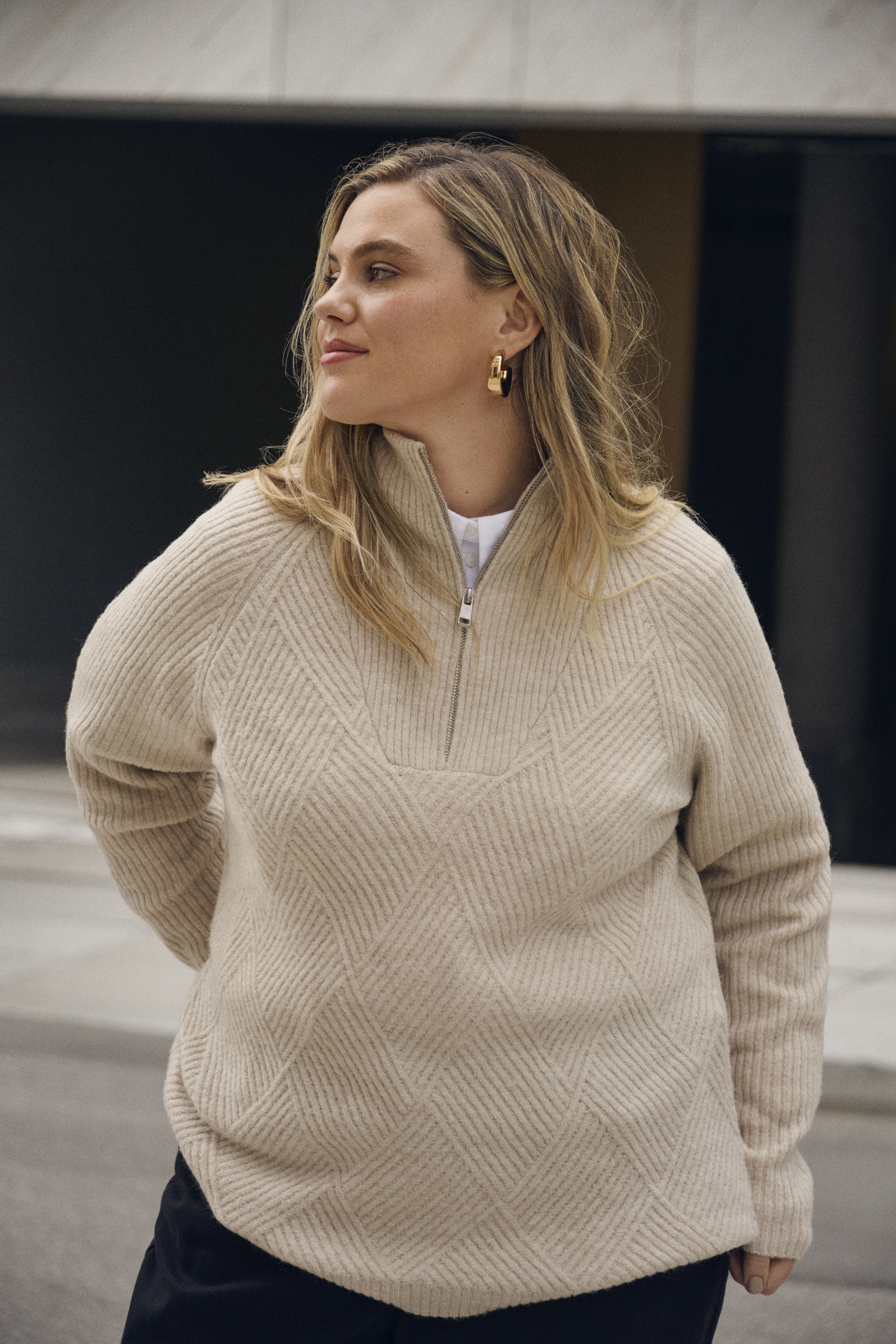 Beige strik, , Model