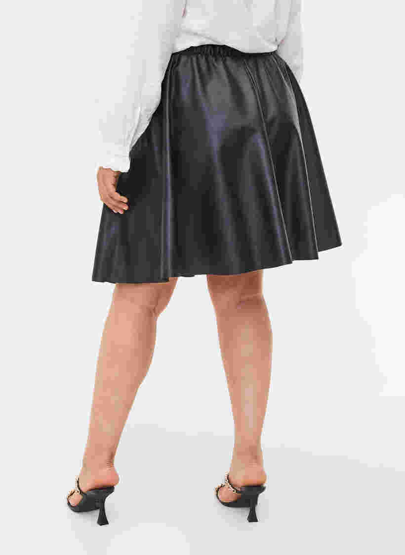 Løs nederdel i imiteret læder, Black, Model image number 1