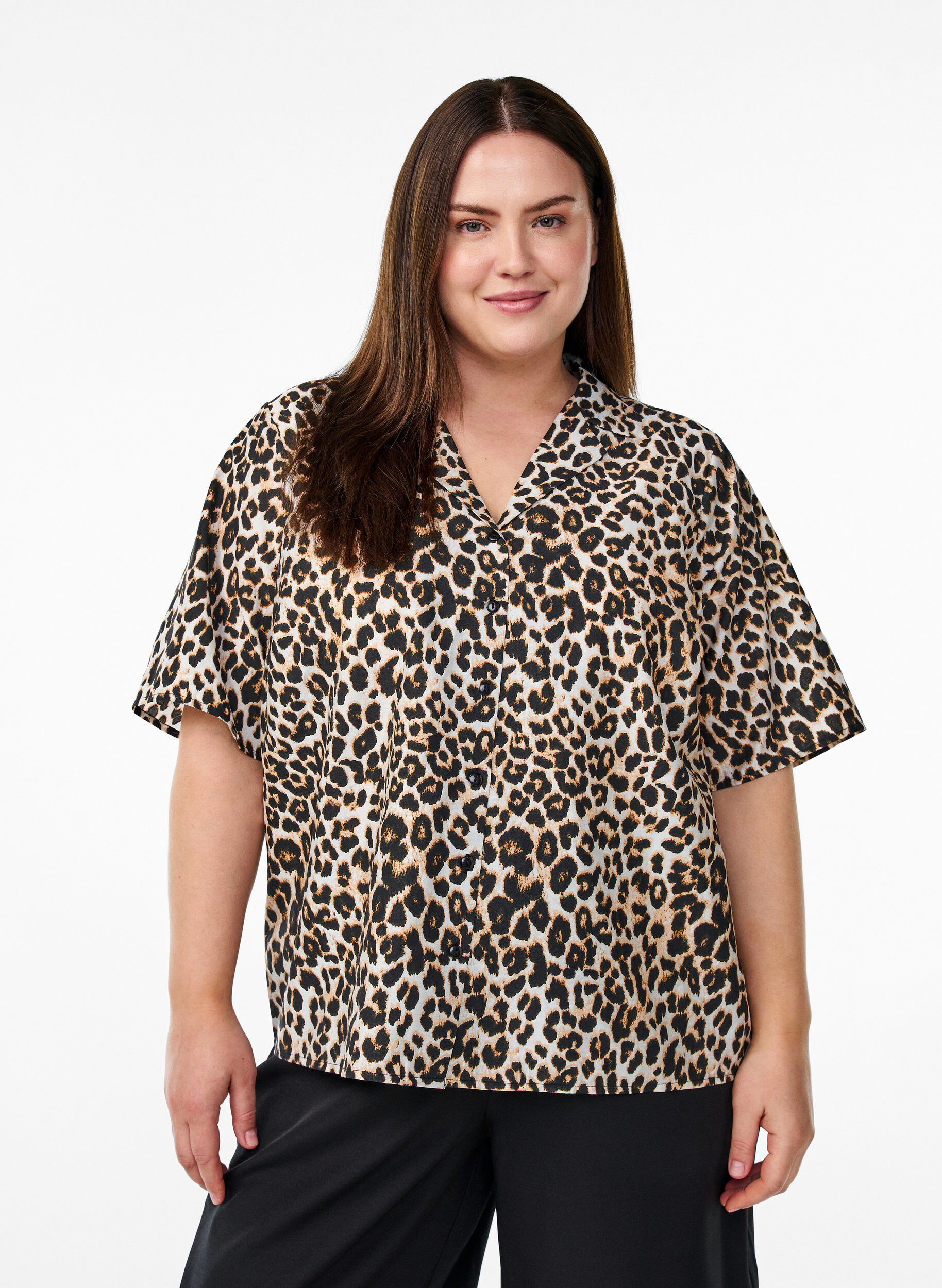 Zizzi Skjortebluse med print og V-hals, Brun, Model image number 0