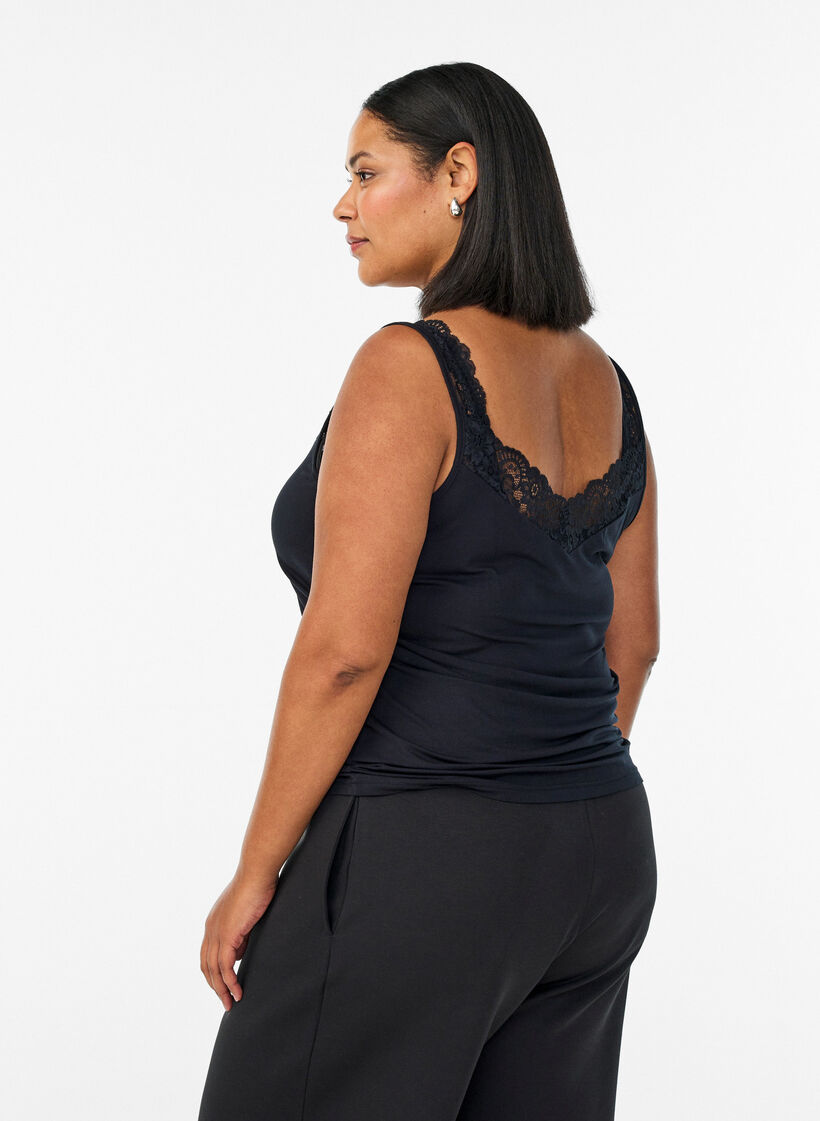 Viskose top med blondekant, Sort, Model image number 2