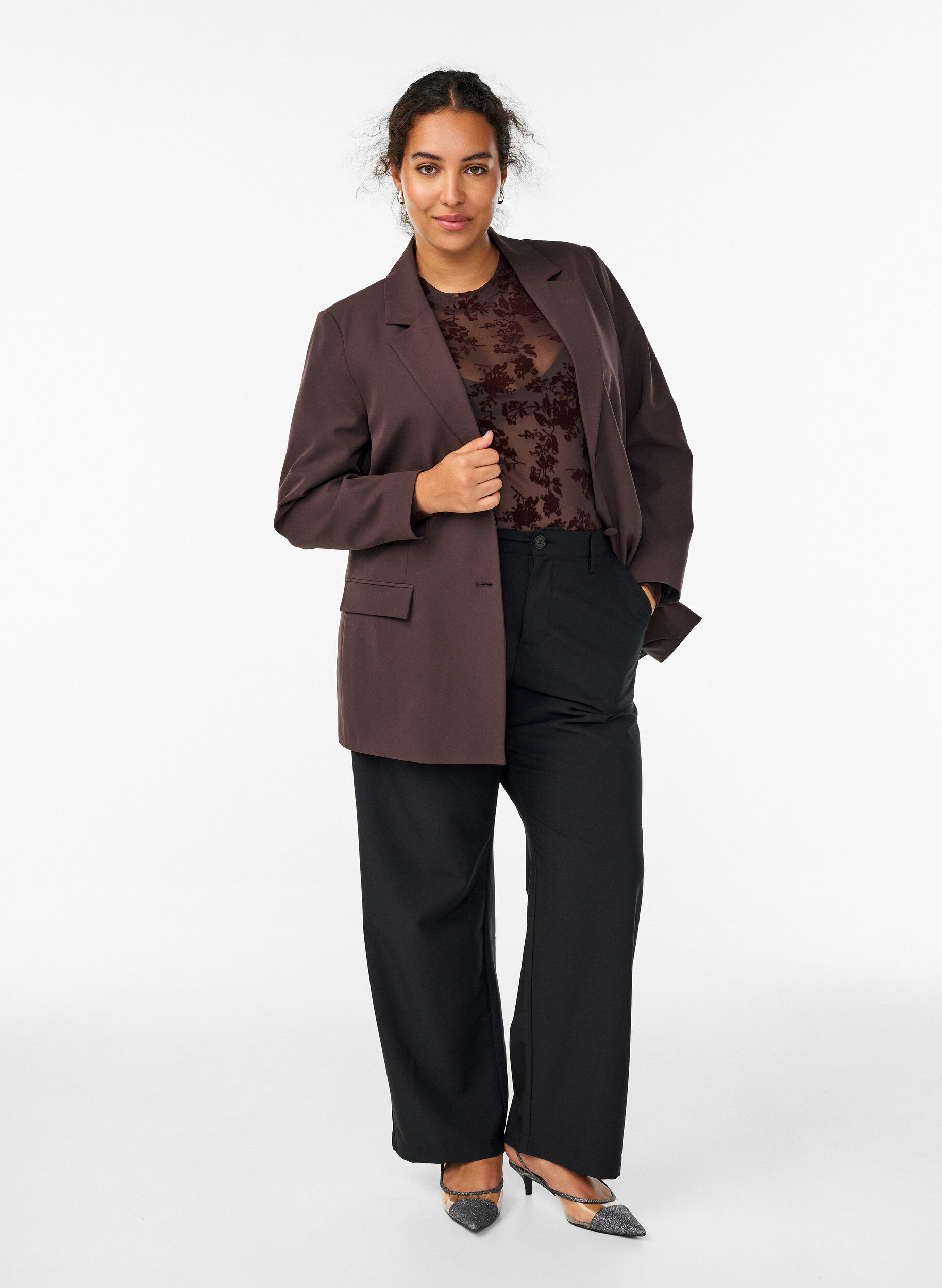 ZizziKlassisk blazer med knaplukning, Brun, Model image number 1