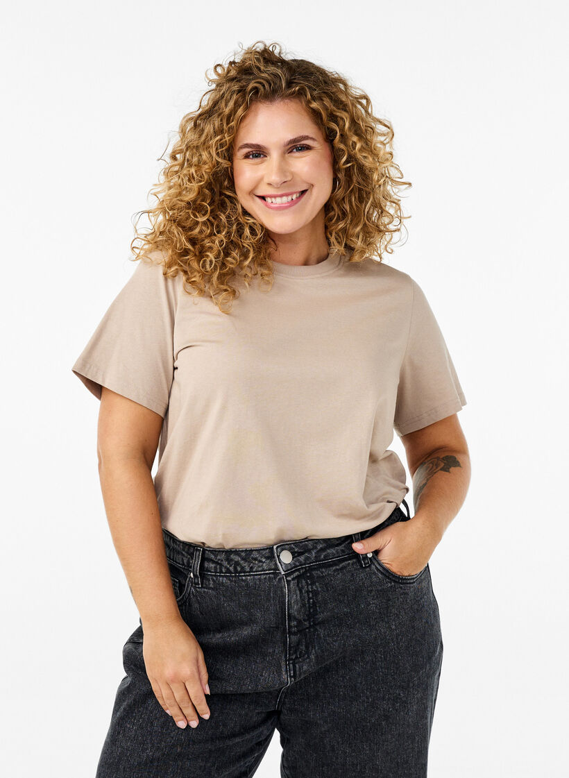 Basis t-shirt i bomuld med rund hals , Beige, Model image number 0