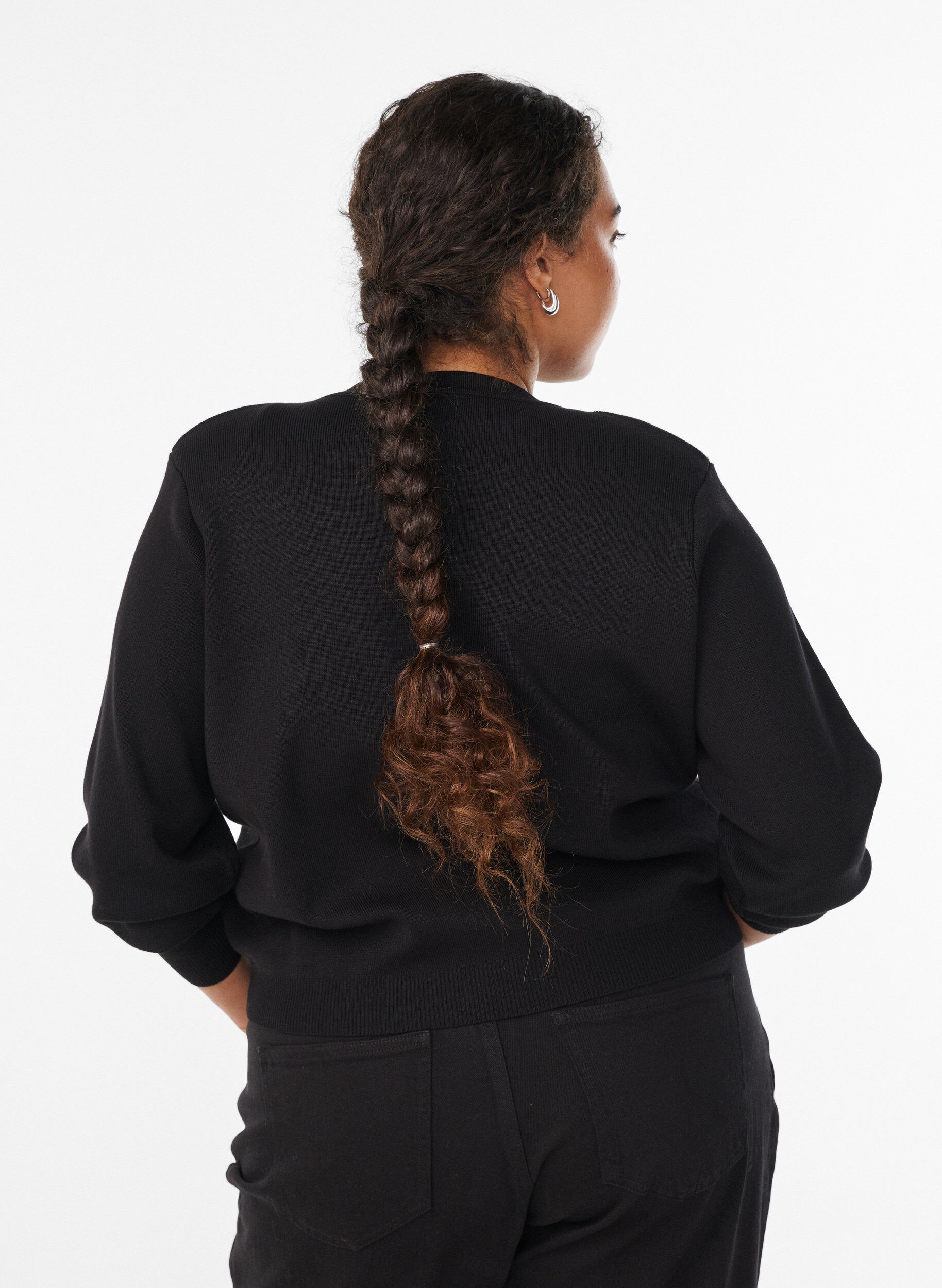 Zizzi Cardigan med dekorative guldknapper, Sort, Model image number 2