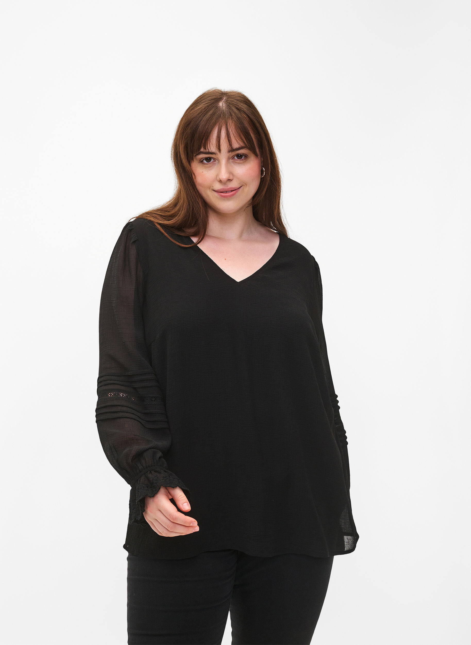 Zizzi V-hals bluse med fl&aelig;se&aelig;rmer, Black, Model image number 0