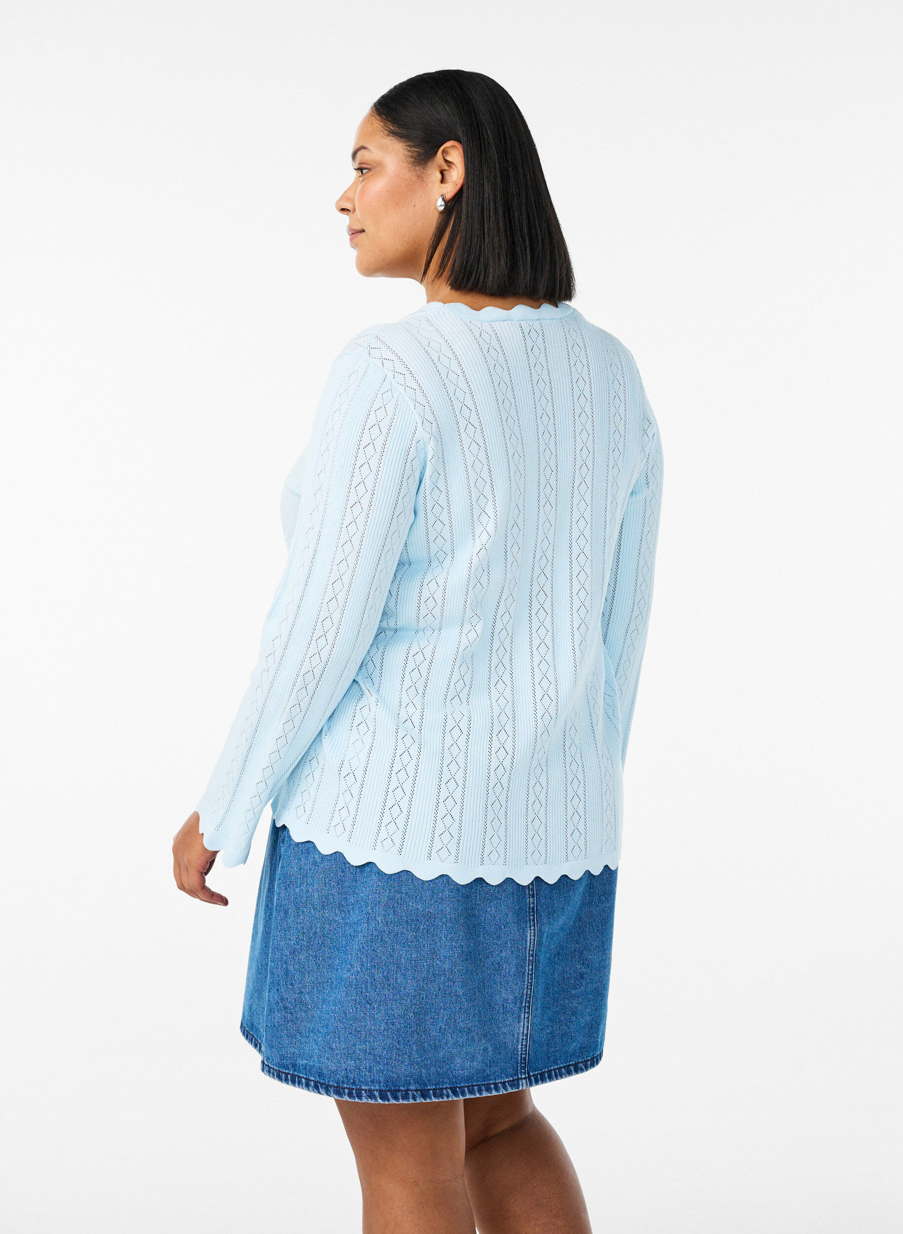 Zizzi Cardigan med hulm&oslash;nster og b&oslash;lgede kanter, Bl&aring;, Model image number 2