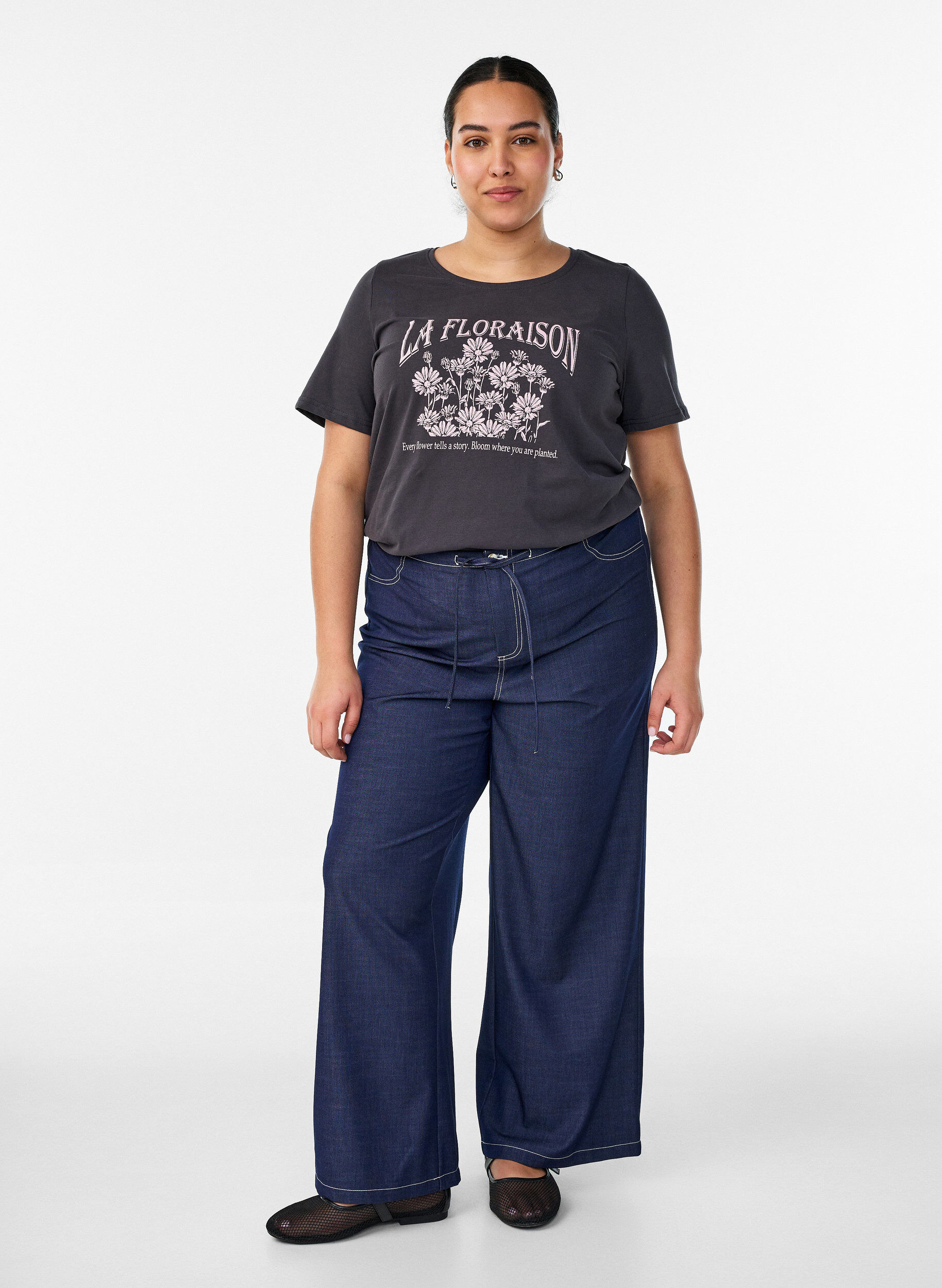 ZizziT-shirt med motiv, Gr&aring;, Model image number 1