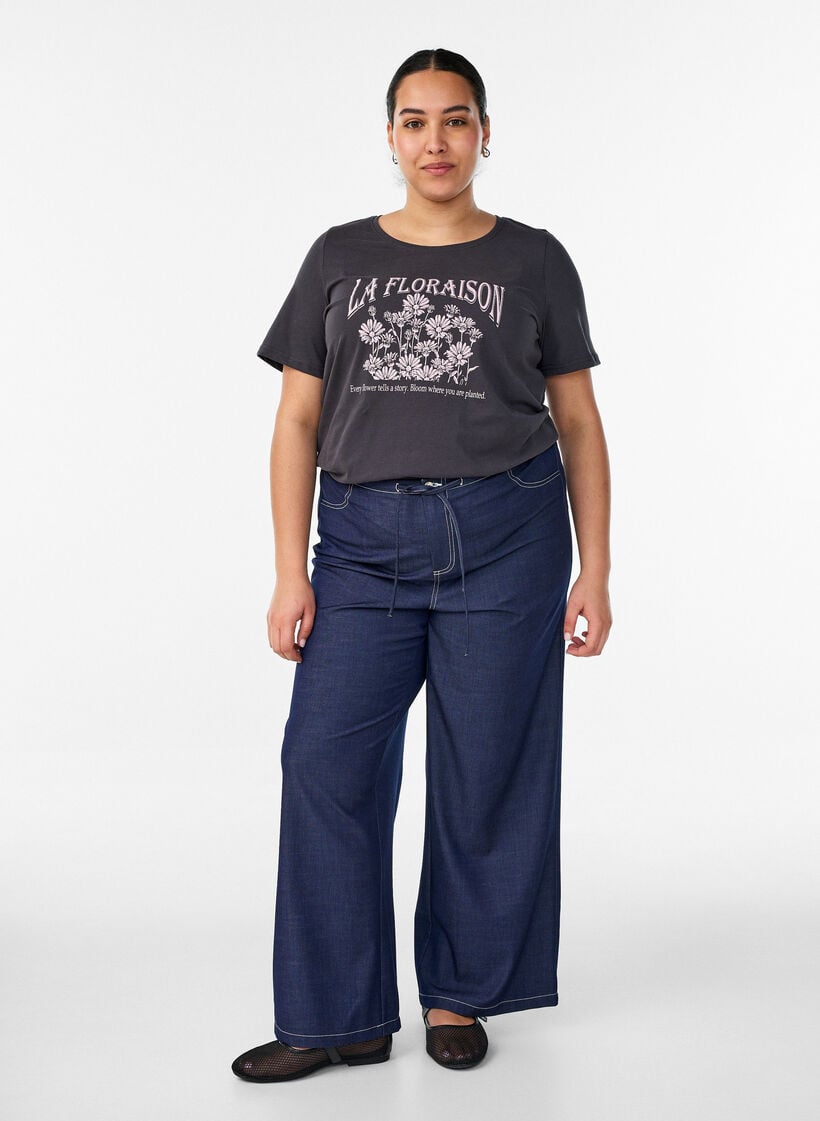 T-shirt med motiv, Gr&aring;, Model image number 1