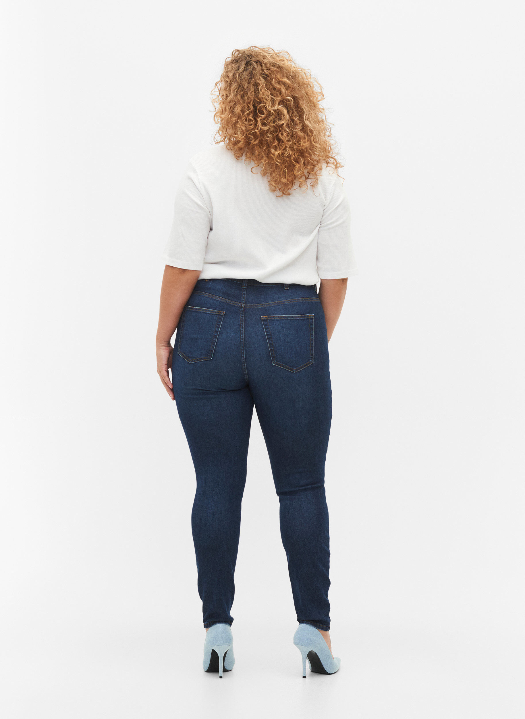 Zizzi Super slim Amy jeans med slid og h&oslash;j talje, Dark blue, Model image number 1