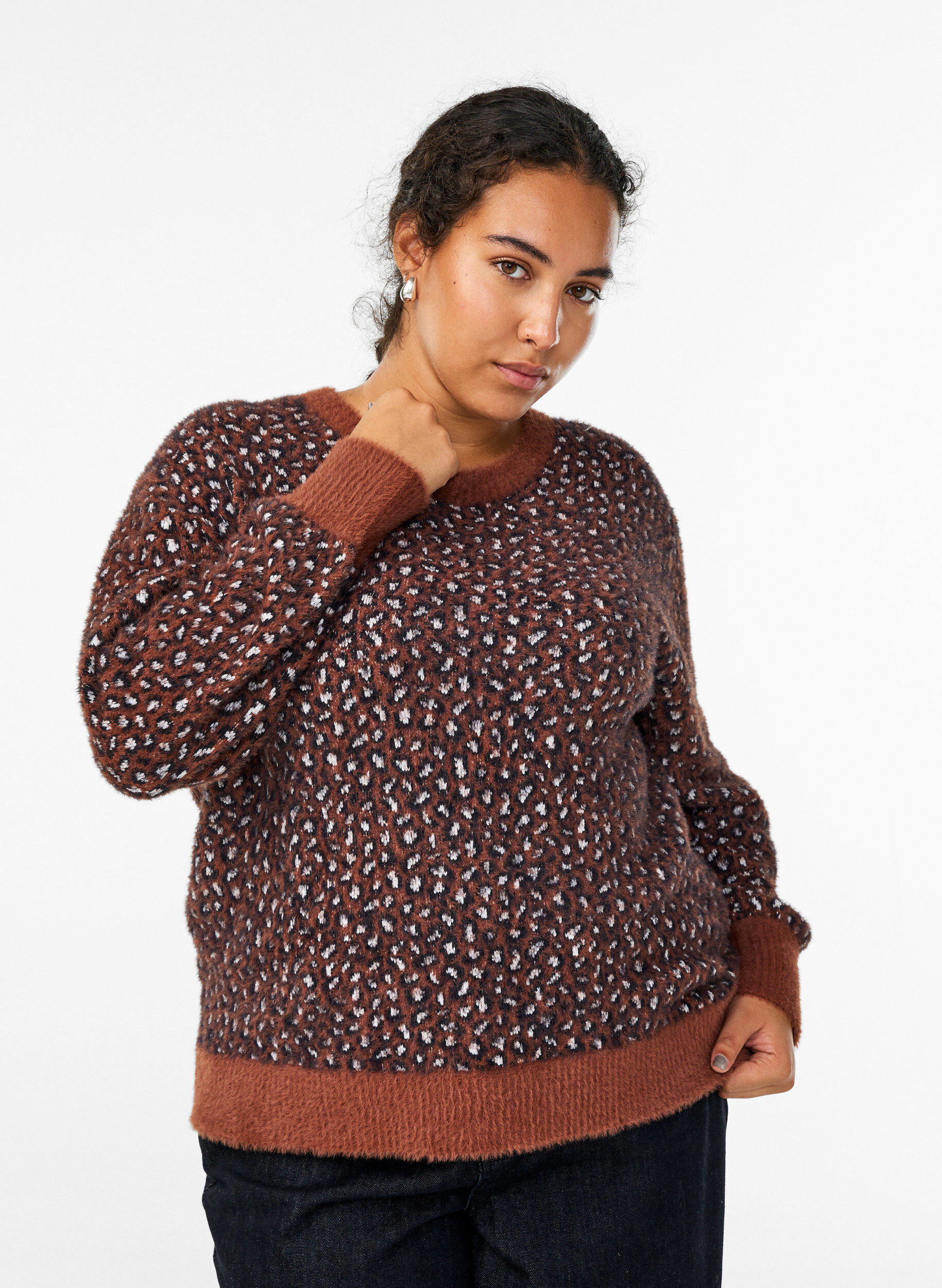 Strikbluse med dyreprint og fluffy finish, R&oslash;d, Model