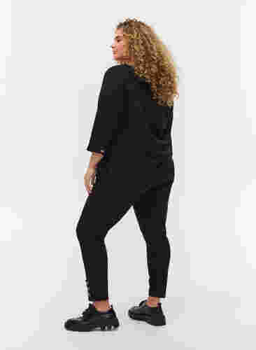 Cropped Amy jeans med knapper, Black, Model image number 1