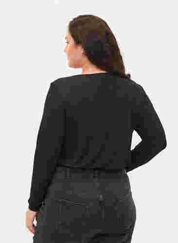 Bluse med udskåret parti og lange ærmer, Black, Model image number 1