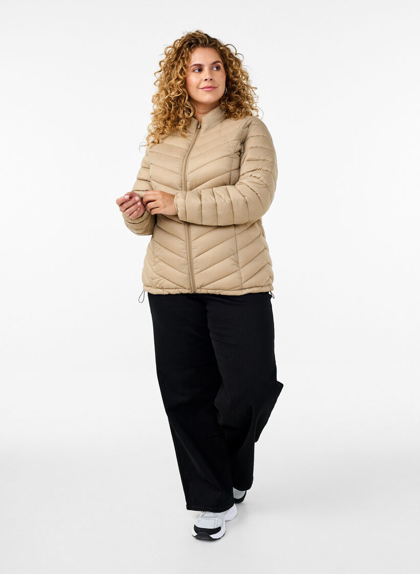 Letv&aelig;gtsjakke med lommer, Brun, Model image number 1
