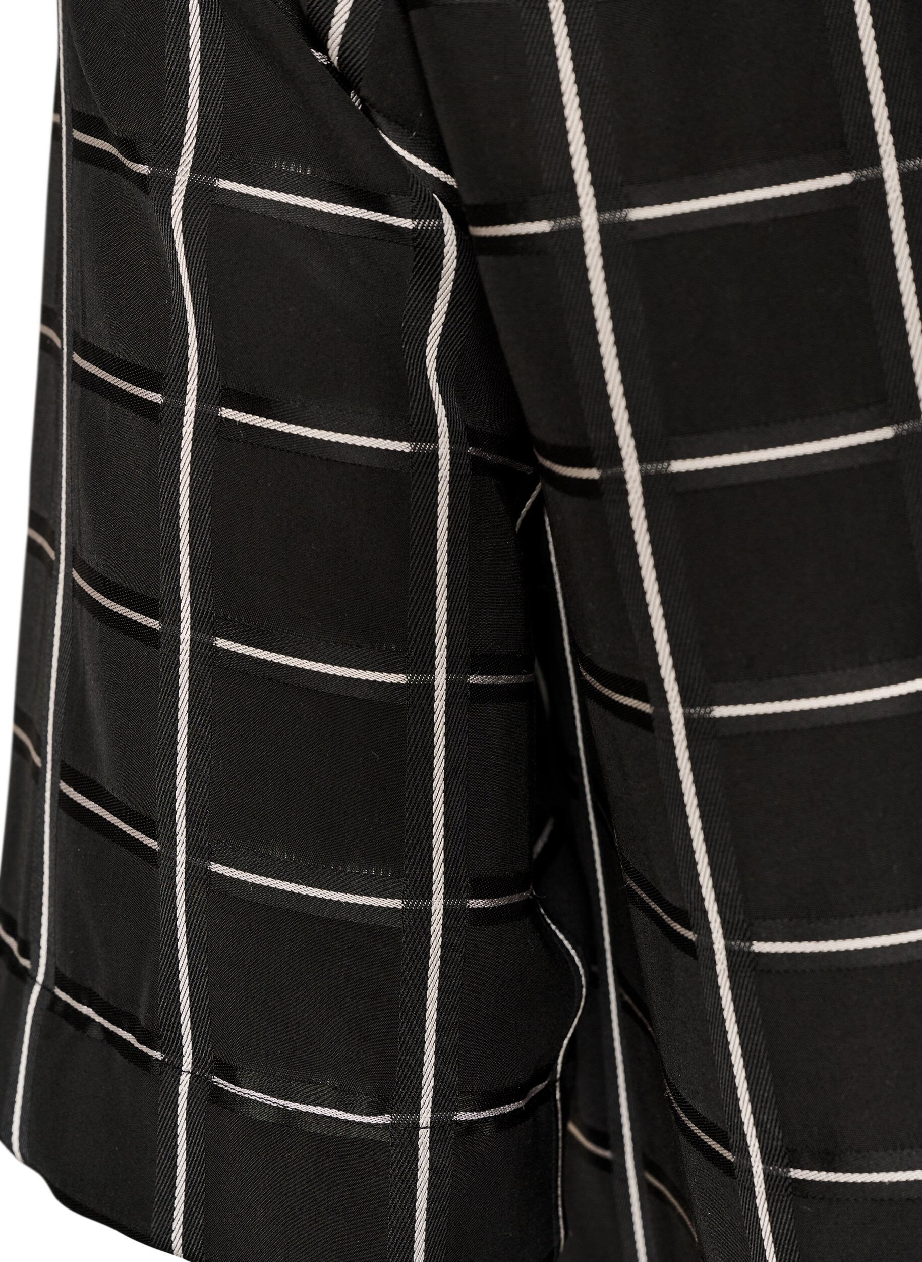 ZizziTernet bluse med blondekant og albuelange &aelig;rmer, Sort, Packshot image number 3