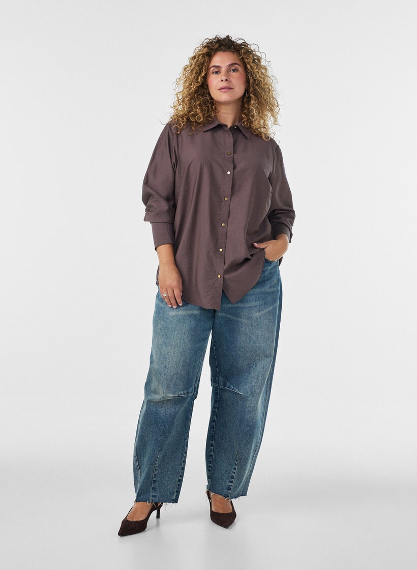 Skjorte i viskose med gyldne knapper, Brun, Model image number 1