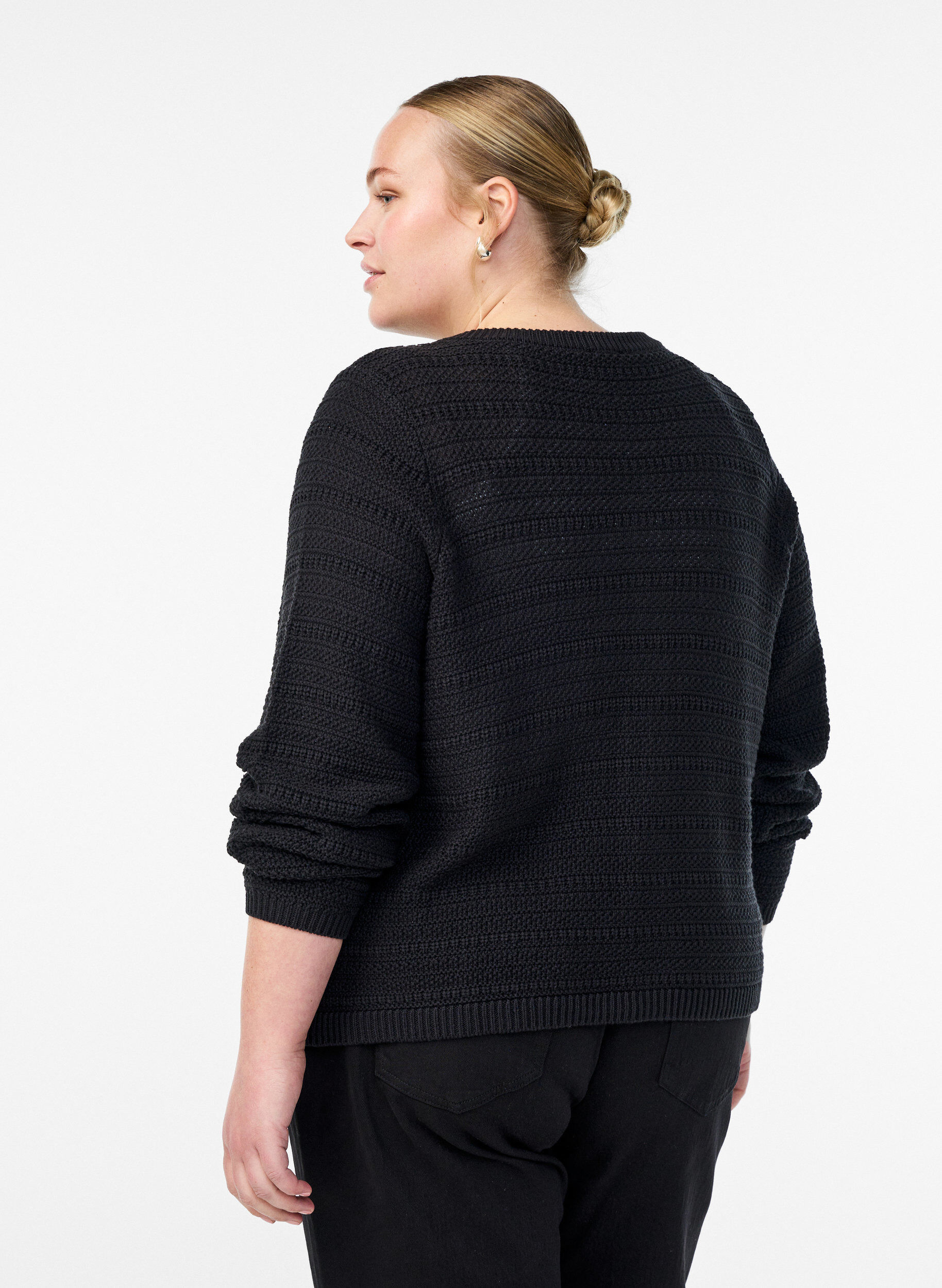 Zizzi Cardigan med strukturstrik og dekorative knapper, Sort, Model image number 2