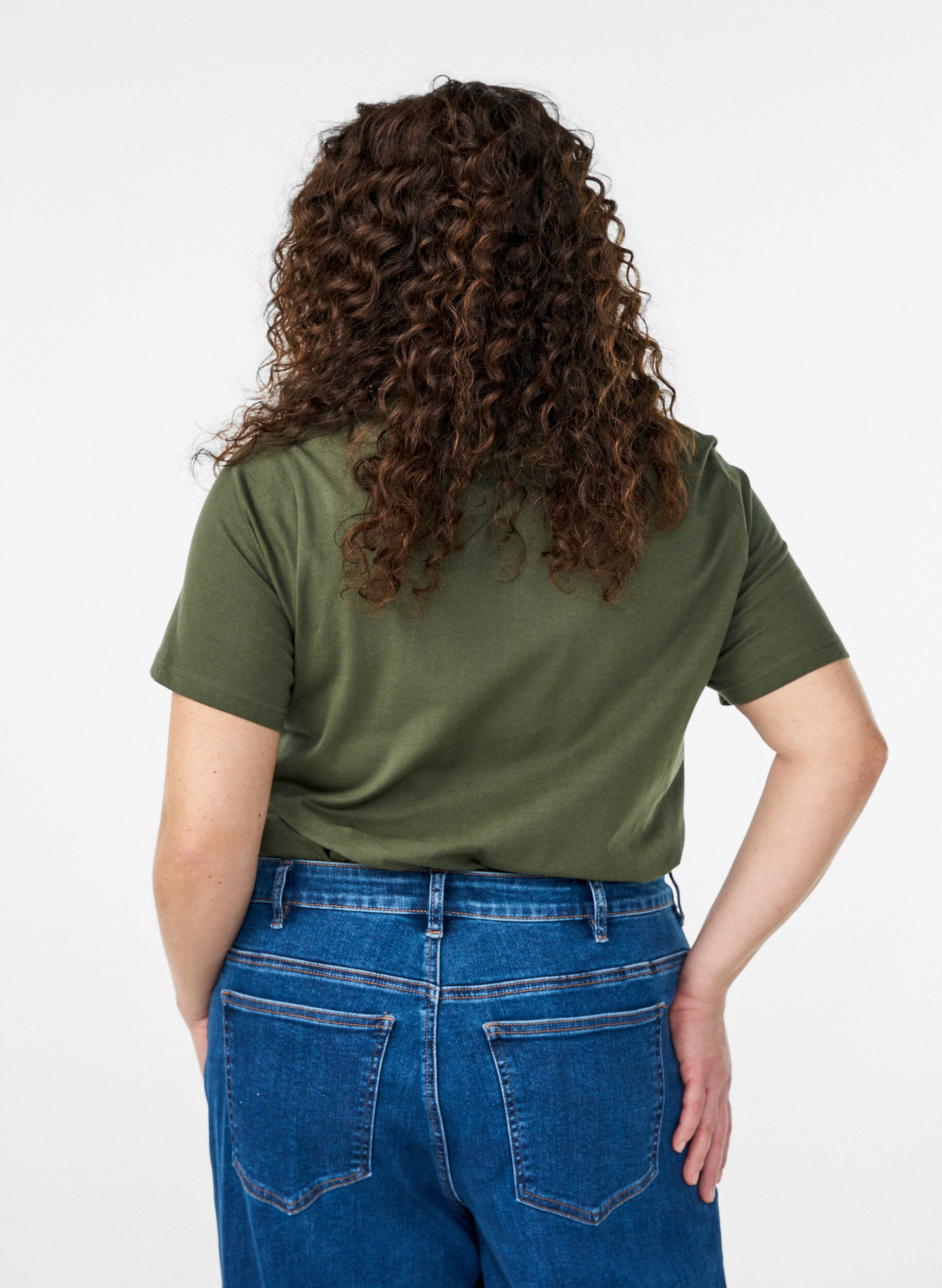 Zizzi Bomulds t-shirt med dekorativ frontdetalje, Gr&oslash;n, Model image number 2