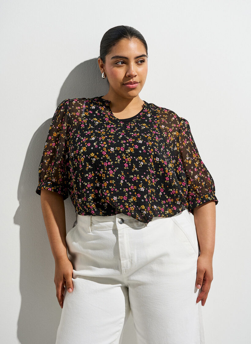 Bluse med blomsterprint og V-udsk&aelig;ring, Sort, Image image number 0