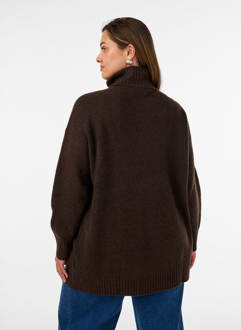 L&oslash;s strikbluse med rullekrave, Brun, Model image number 2