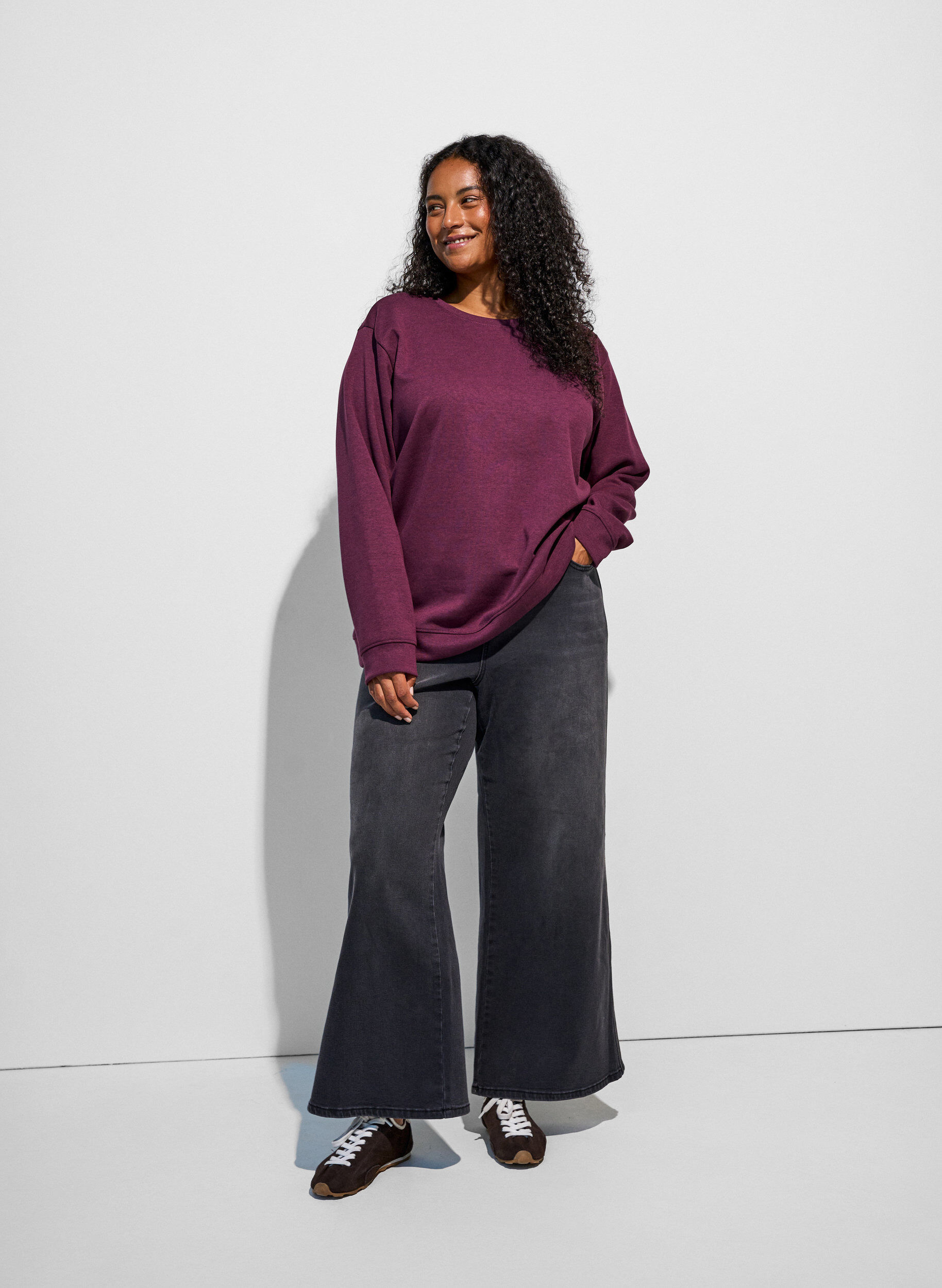 ZizziSweatshirt med rund hals, R&oslash;d, Model image number 1